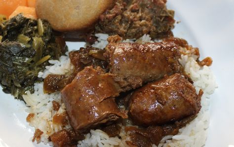 Fresh Sausage Rice and Gravy Cajun Recipes Authentic, Haitian Recipes, Ground Beef Stews, Rice And Gravy, King Cakes, Cajun Sausage, Sausage Rice, Cajun Dishes, Cajun Creole Recipes