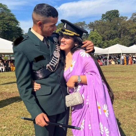 Indian Army Couple, Indian Couple Goals, Indian Boyfriend, Army Couples, Navy Couple, Hum Kab, Army Husband, Army Couple Pictures, Army Look