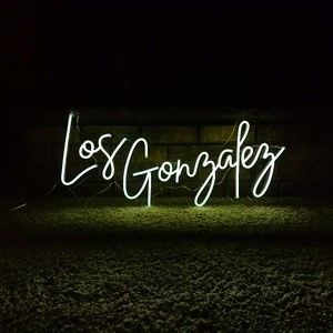 Brighten up your space with a custom neon sign. ✨ Spanish Last Names, Cake Table Sign, Sweetheart Table Sign, Custom Neon Lights, Led Light Design, Personalized Wedding Sign, Wedding Neon Sign, Neon Wedding, Neon Party