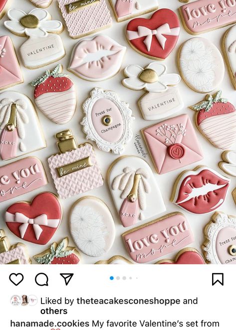 Icing Biscuits, Valentine Cookies Decorated, Valentines Day Sugar Cookies, Valentines Cookies, Histamine Intolerance, Valentine Sugar Cookies, Amazing Cookies, Royal Iced Cookies, Sugar Cookie Royal Icing