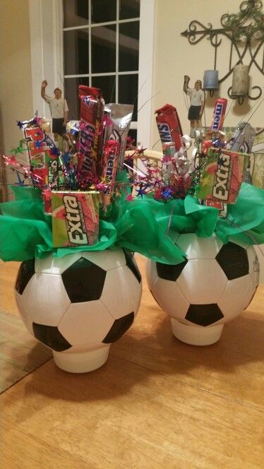 Senior Night Gifts for Soccer Players Soccer Banquet Gifts, Soccer Player Gift Ideas, Soccer Senior Night Posters, Gifts For Soccer Players, Soccer Centerpieces, Soccer Senior Night, Soccer Banquet, Soccer Theme Parties, Banquet Centerpieces