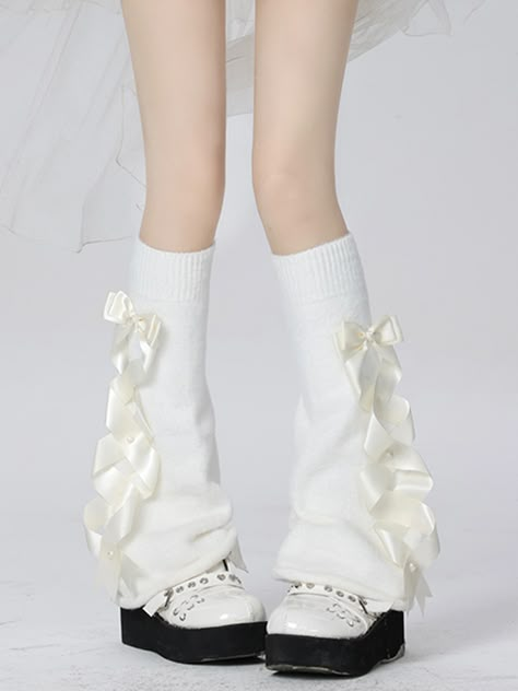 The price is for a pair of leg warmers only, others are not included. Korean Leg Warmers, Cutecore Leg Warmers, Cute Leg Warmers, Kawaii Leg Warmers, Cute Kawaii Outfits, Pink Platform Heels, Knitted Leg Warmers, Leggings And Socks, Really Cute Outfits