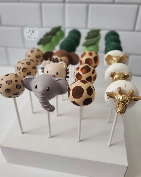 Safari Animal Cake Pops, Zoo Animal Cake Pops, Animal Theme Smash Cake, Animal Themed Cake Pops, Wild One Birthday Cake Pops, Two Wild Treats, Two Wild Desserts, Wild One Birthday Desserts, Giraffe Cake Pops