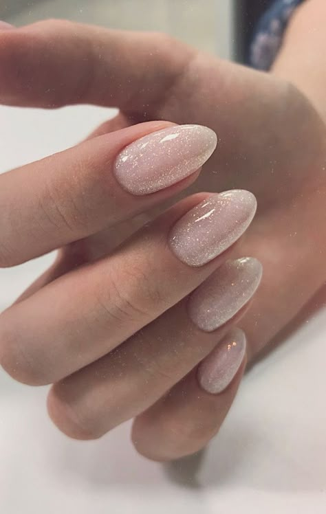 Matte Bride Nails, Neutral Nails Bride, Gel Manicure Wedding Nails, Nails Simple Elegant Short, Gel Nails Ideas Simple Natural, Gel Bride Nails, Neutral Nails Wedding Bridesmaid, Short Nails Minimalist Design, Wedding Nails Biab