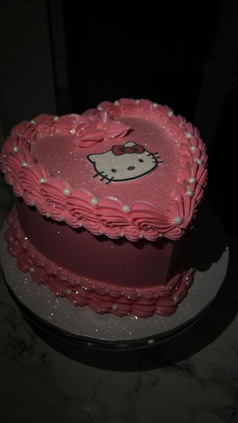 Sparkle Hello Kitty cake😍😍. #hellokitty #hellokittycake #baltimorebaker #baltimorecakes #pinkcake #glittercake #heartcake #scorpioseason… | Instagram Birthday Cake Baddie Aesthetic, Bday Cakes Aesthetic, Hello Kitty Torte, Tort Hello Kitty, Bolo Da Hello Kitty, Bolo Hello Kitty, Hello Kitty Birthday Theme, Hello Kitty Birthday Cake, Tapeta Z Hello Kitty