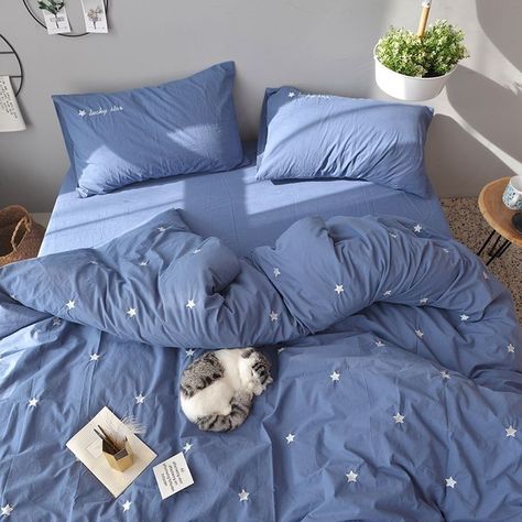 Bed Sets Twin Size, Cute Bed Duvet Covers, Cool Pillow Cases, Aesthetic Blue Bedding, Star Bed Sheets, Cute Bed Covers, Cool Bed Sheets, Bed Set Ideas, Bed Sheets Ideas