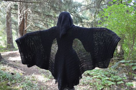 Hooded cloaks by Bat's Woodland Wares. Made to order… Strega Fashion, Dark Mori, Gilet Crochet, Mode Crochet, Hooded Cloak, Crochet Fashion Patterns, Fun Crochet Projects, Etsy Instagram, Diy Crochet Projects