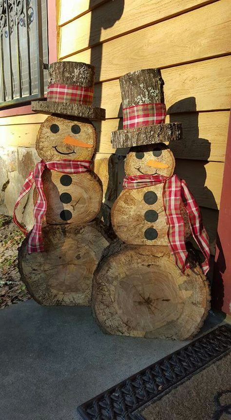 Outdoor Snowman, Snowman Crafts Diy, Wooden Snowmen, Snowman Christmas Decorations, Wooden Decoration, Christmas Wood Crafts, Wood Working Gifts, Snowman Crafts, Christmas Wood