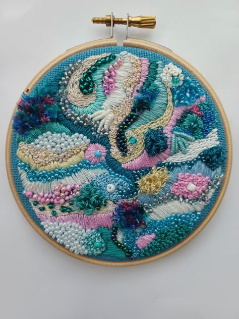 Textured Embroidery Stitches, Abstract Hand Embroidery, Embroidery Abstract Art, 3d Bead Embroidery, Abstract Embroidery Designs Inspiration, Beaded Embroidery Aesthetic, Abstract Embroidery Patterns, Freeform Bead Embroidery, Abstract Embroidery Designs