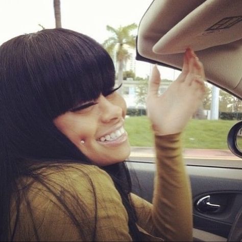 Blac Chyna Instagram, Dimple Piercings, Dimple Piercing, Black Chyna, Cheek Piercings, 2010s Aesthetic, Blac Chyna, Cute Piercings