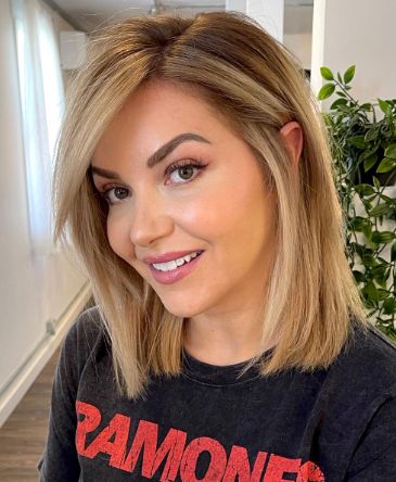 Short Side Bangs Shoulder Length Hair With Side Fringe, Side Swiped Bangs, Side Bangs With Medium Hair, Short Hair With Side Bangs, Style Side Bangs, Bob With Side Swept Bangs, Short Side Bangs, Swoop Bangs, Bangs Ideas