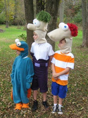 Monkey Doodle, Don Pollo, Trio Halloween Costume Ideas, Trio Halloween Costume, Phineas E Ferb, Trio Costumes, Cute Group Halloween Costumes, Matching Halloween Costumes, Classy Halloween Costumes