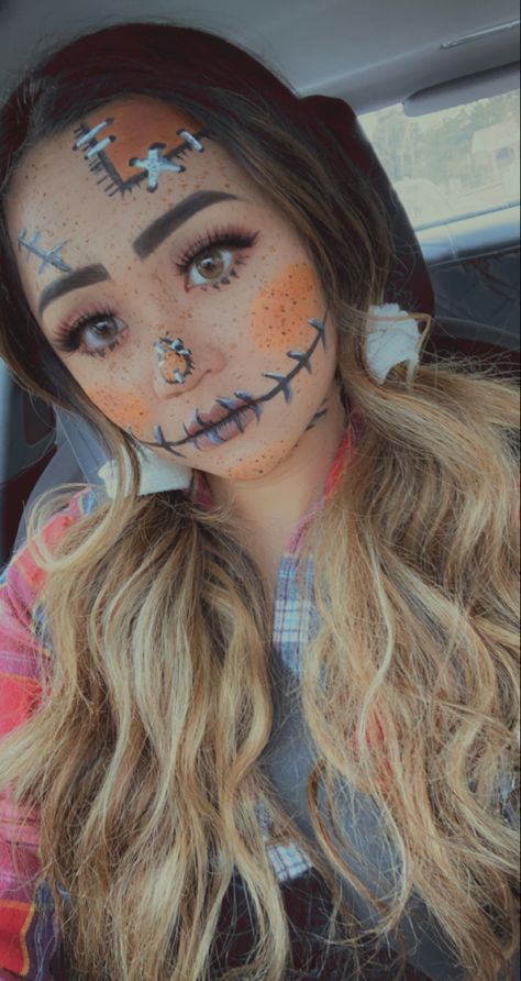 Halloween Scarecrow Makeup Scary, Diy Women's Halloween Costumes, Farmer Makeup Halloween, Dead Cheerleader Makeup Kid, Scarecrow Scary Makeup, Scar Crow Makeup Halloween, Scarecrow Make Up Ideas For Halloween, Face Paint For Halloween For Women, Women’s Diy Scarecrow Costume