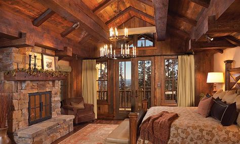 Tahoe Interior, Cabin Colors, Modern Log Home, Rustic Bedrooms, Rustic Log Home, Cabin Bedroom, Log Home Decorating, Farmhouse Master, Salon Interior Design