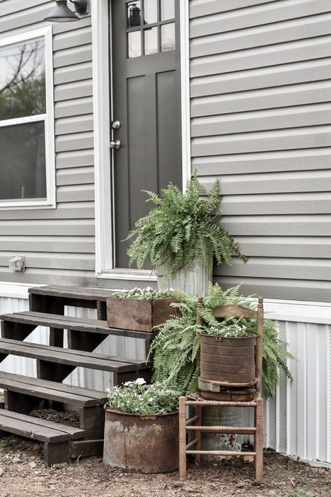 Outdoor Planters Front Door, Mobile Home Landscaping, Double Wide Remodel, Mobile Home Front Porch, Large Front Porch, Mobile Home Exteriors, Mobile Home Makeovers, Spring Planter, Front Door Makeover