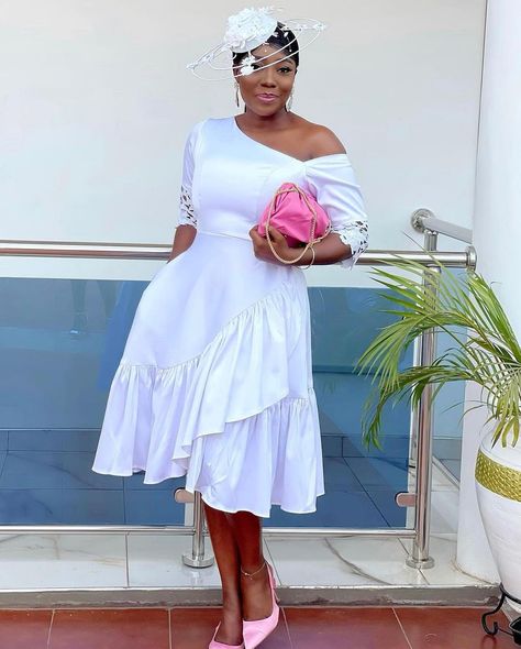 White Dress For Church, Christening Outfit Women, Baby Dedication Outfit, Queens Outfits, Nigeria Dress, Nigerian Dress Styles, Nigerian Dress, Anniversary Dress, White Dress Outfit