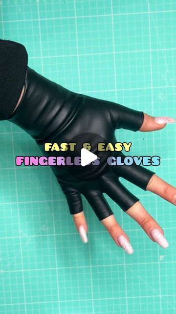 How To Make Fingerless Gloves, How To Sew Gloves, Glove Pattern Sewing, Gloves Pattern Sewing, Diy Fingerless Gloves, How To Make Gloves, Fingerless Leather Gloves, Gloves Diy, Biker Gloves