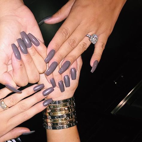 Uñas Kylie Jenner, Style Kylie Jenner, Kylie Jenner Fotos, Kylie Nails, Kylie Jenner Nails, Nail Design Video, Gray Nails, Coffin Shape Nails, Girls Nails