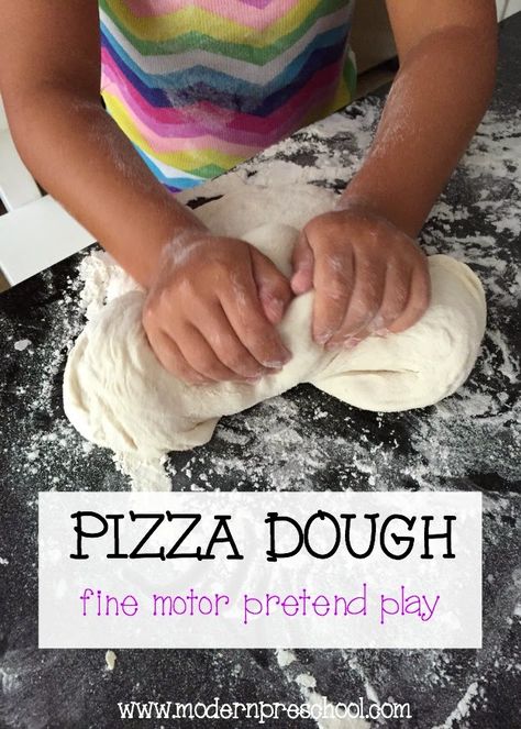 Pizza dough pretend play! Give preschoolers dough to strengthen fine motor skills through play from Modern Preschool. Pizza Sensory Play, Pizza Theme For Preschool, Pizza Lesson Plans For Preschool, Italy Theme Preschool Activities, Food Fine Motor Activities, Family Friday Activities For Preschool, Bread Preschool Activities, Preschool Pizza Theme, Pizza Sensory Bin