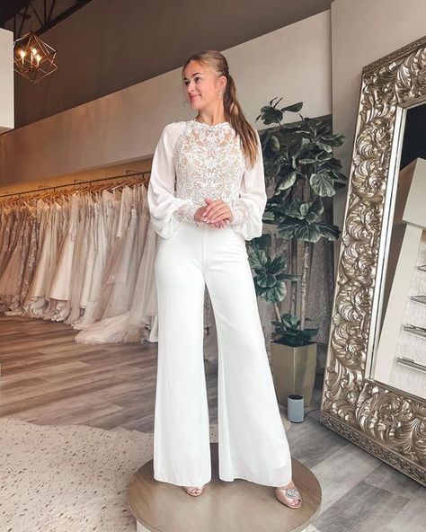 The Wedding Studio Greenwood on Instagram: "It’s a JUMPSUIT. 🤍 Only here through the rest of this week for our @libellebridal and @onestyledbride trunk show!" White Suits For Women Engagement, Jumpsuit White Outfit, Jumpsuit White Wedding, White Classy Jumpsuit, Jumpsuits For Hijab Women, Engagement Jumpsuit Hijab, Dresses For Katb Ketab, Party Jumpsuits For Women Classy, Soiree For Hijab