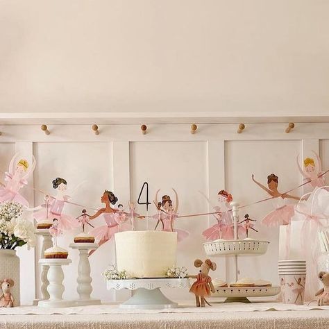 Little Gatherer on Instagram: "The sweetest party setup 🩰 find our amazing range of Meri Meri party decorations online now! From dinosaurs to dogs, ballerinas and fairy’s! There is so much to choose from 🤍✨ x" Meri Meri Ballerina Party, Meri Meri Ballerina, Ballerina Room, Ballet Cakes, Meri Meri Party, Ballerina Birthday Party, Ballet Birthday Party, Ballet Birthday, Ballet Party