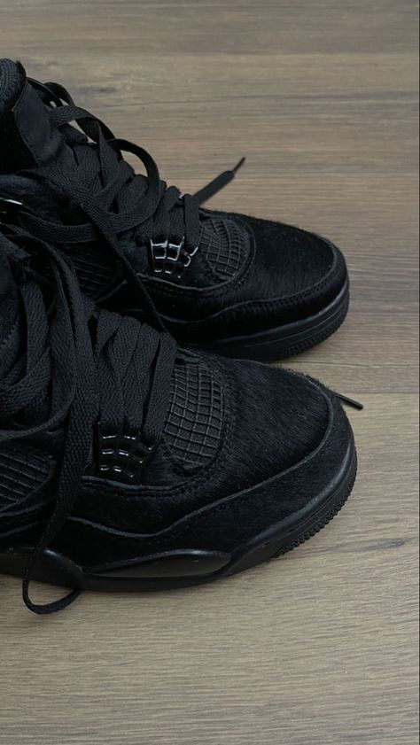 All Black Jordans, All Black Shoes, Black Jordans, Jordan Shoes Retro, Sneaker Lovers, Black Shoe, Mens Casual Dress Outfits, Cute Nikes, Black Socks