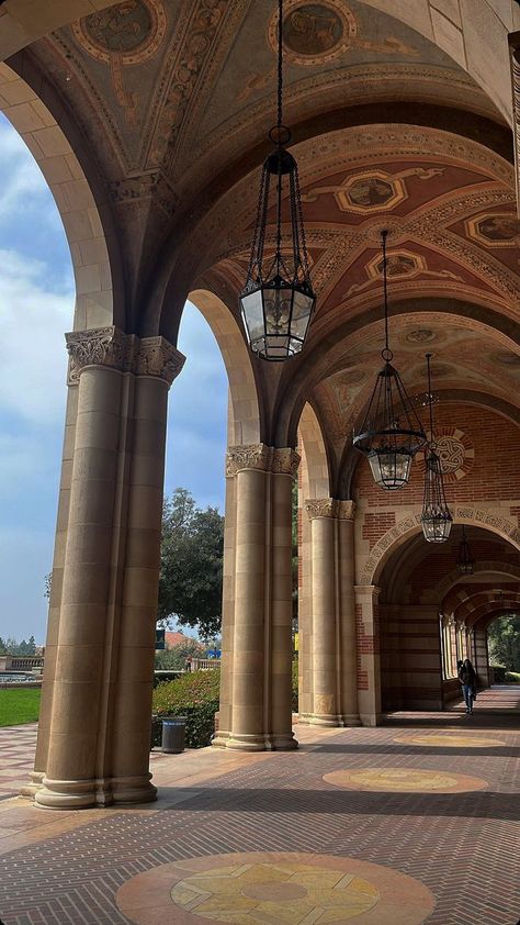 Ucla Law School, Ucla Classroom, Ucla Campus Aesthetic, Ucla Wallpaper, Stanford University Aesthetic, Stanford Aesthetic, Ucla Aesthetics, Entertainment Lawyer, Ucla Library