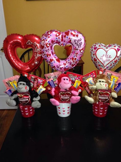 Monkey Valentine, Candy Balloons, Fun Valentines Day Ideas, Valentines Day Baskets, Valentine Gift Baskets, Valentine's Day Decorations, Valentine Baskets, Valentine Bouquet, Diy Valentine's Day Decorations