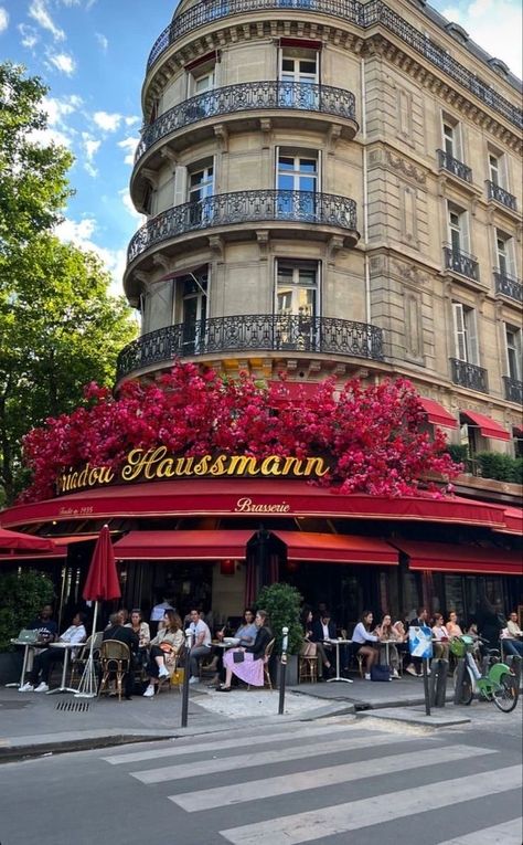 Hilarious Stories, Paris Dream, France Aesthetic, Paris Vibes, Paris Vacation, Paris Summer, Parisian Life, Paris Pictures, Paris Aesthetic