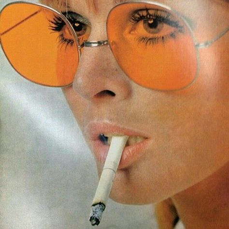 #wattpad #random Sorry bitches. Art hoes only. Jk. But actually tho Mode Disco, Istoria Modei, 60s Aesthetic, Vintage Foto's, Weekend Mode, Joan Baez, 70s Vibes, 70s Aesthetic, Vintage Quotes