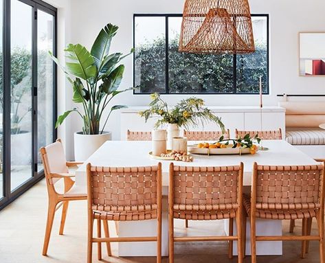 Do You Even Feng Shui? The Ultimate Self-Care, Manifestation + Style Hack - The Chalkboard 카페 인테리어 디자인, Design Blogs, Dining Room Inspiration, Style At Home, Scandinavian Home, Dining Room Design, Room Table, Home Fashion, 인테리어 디자인