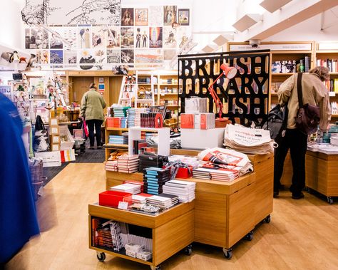 London's Best Museum And Gallery Gift Shops | Londonist Museum Gift Shop Design, Tate Museum London, Tate Museum, Museum Ideas, London Transport Museum, Park Ideas, Museum Gift Shop, Wellcome Collection, Museum Gift