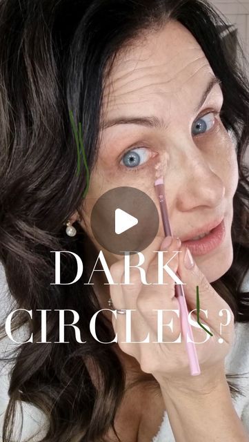 Dark Circles Under The Eyes Makeup, Makeup Tutorial Dark Circles, How To Correct Dark Circles Under Eyes, Brighten Eyes Makeup, Dark Eye Circles Makeup, Cover Dark Circles Under Eyes Concealer, Dark Circles Makeup Tricks, Cover Under Eye Dark Circles, Concealing Dark Circles Under Eyes