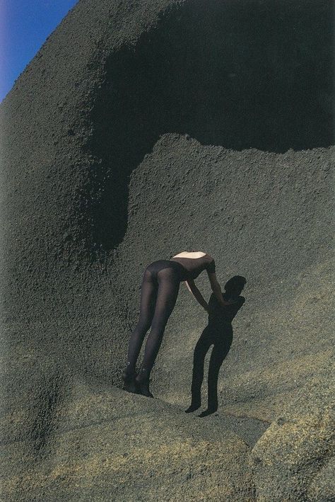 Viviane Sassen Viviane Sassen, Kafka On The Shore, Sensual Seduction, Living In Amsterdam, Photographic Film, Female Photographers, Dutch Artists, Beauty Editorial, Photographic Art