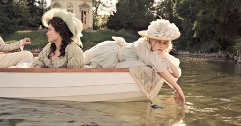 Marie Antoinette Movie, Marie Antoinette 2006, Septième Art, Royalty Aesthetic, Royal Aesthetic, Sofia Coppola, The Embrace, Kirsten Dunst, Princess Aesthetic