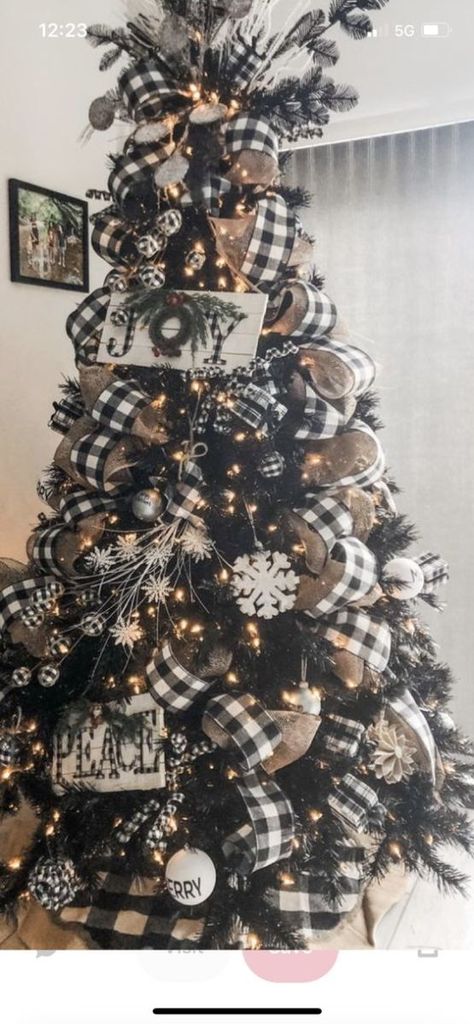 Plaid Black And White Christmas Tree, Xmas Tree Black And White, Black And White Plaid Ribbon Christmas Tree, Black And White Buffalo Check And Burlap Christmas Tree, Black And Rustic Christmas Tree, Black Andwhite Christmas Tree, Black And White Buffalo Plaid And Burlap Christmas Tree, Christmas Tree Inspiration Black And White, Black And White Tree Theme