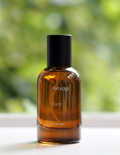 Aesop Karst Fragrance is gorgeous! It’s a citrus scent that initially I got Christmas vibes from – that sort of aromatic spark of the season which soon dried away to something quite spicy and interesting. Juniper is the real kicker here – it pushes the bergamot and pink pepper up a notch with rosemary, sage and cumin playing around with your senses. Find out more about the perfume... Aesop Karst, Rosemary Sage, 3d Ideas, Makeup Icons, Pink Pepper, Best Perfume, Christmas Vibes, Citrus Scent, Blender 3d