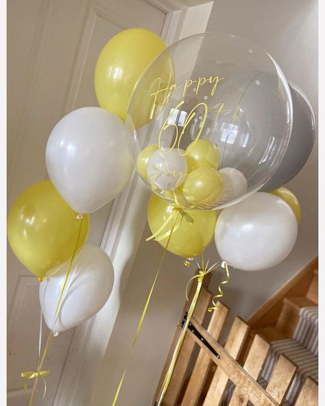 Light Yellow Balloons, 21st Birthday Party Themes, Beautiful Balloons, Yellow Party, Yellow Birthday, Yellow Balloons, Yellow Theme, Personalized Balloons, Balloon Arrangements