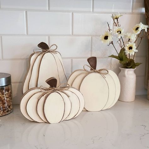 Wooden Pumpkins, Wood Fall Decor, Autumn Rustic, Table Centerpieces, Shelf, Pumpkin, Decor, Halloween Decor, Fall, Farmhouse, Mantel, 3D, - Etsy Pumpkin Wooden Crafts, Farmhouse Pumpkin Carving, Wood Crafts For Fall, Thanksgiving Wooden Decor, Fall Decor Wood Diy, Fall Wood Decorations, Wooden Thanksgiving Decorations, Diy Wood Pumpkin Decor, Diy Fall Wood Decor