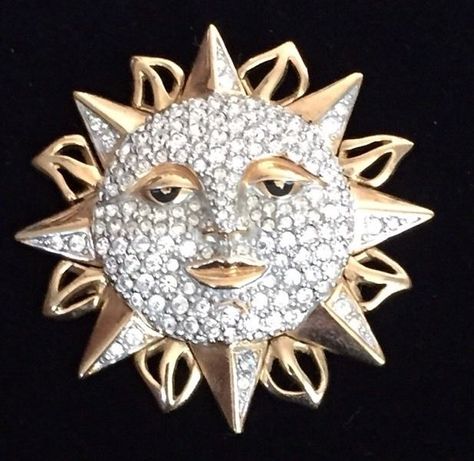 Vintage Signed Swan Swarovski Pave Ice Brilliant Rhinestone Sun Face Brooch. Sun Images, Sun Faces, Swarovski Brooch, Face Brooch, Swan Logo, Vintage Poodle, Sun Face, Pins And Brooches, Vintage Sun