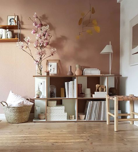 Pink Living Room Decor, Room Wall Colors, Pink Living Room, Brown Living Room, Room Color, Pink Wall, Living Room Colors, Pink Walls, Living Room Paint