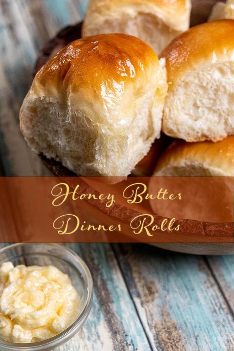 Honey butter dinner rolls in a wooden bowl with a small dish of honey butter beside them. Honey Yeast Rolls, Butter Roll Recipe, Best Dinner Rolls, Butter Roll, Best Dinner, Butter Bread, Yeast Rolls, Loaf Recipes, Honey Butter