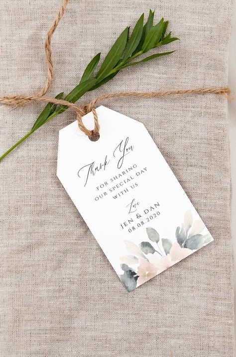 Wedding Favour Labels, Wedding Gift Tags Ideas, Wedding Souvenir Tag, Thank You Tags Wedding, Thank You Tag, Wedding Tags Ideas, Tag Card Design, Wedding Tags Printable, Wedding Gift Tags Printable