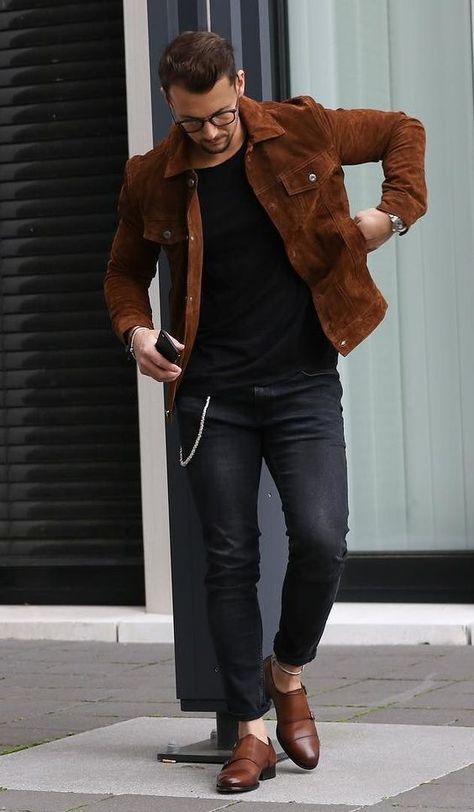 Trucker Jacket Outfit, Masculinity Quotes, Bohemian Style Men, Quotes Empowering, Best Casual Outfits, Empowering Words, Brown Suede Jacket, Mens Fashion Classy, Mens Fashion Fall