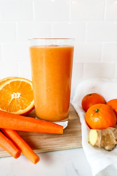 Smoothie Pictures, Faithful Plateful, Carrot Drink, Carrot Ginger Smoothie, Ginger Smoothie Recipes, Orange Pictures, Orange Carrot Juice, Ginger Shots, Carrot Smoothie