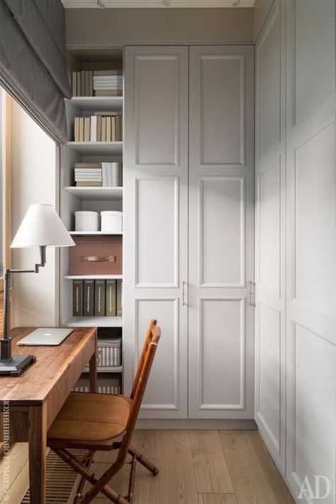 Små Rum Lidt Plads, Interior Kantor, Lamp Ideas, تصميم للمنزل العصري, Wardrobe Room, غرفة ملابس, Diy Lamp, A Desk, Home Library