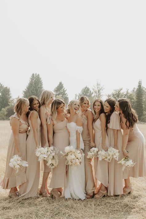 Tan Bridesmaids, Cream Bridesmaids, Wedding Cricut, Cream Bridesmaid Dresses, Beige Bridesmaids, Photography List, Taupe Wedding, Bridal Parties Colors, Neutral Bridesmaid Dresses