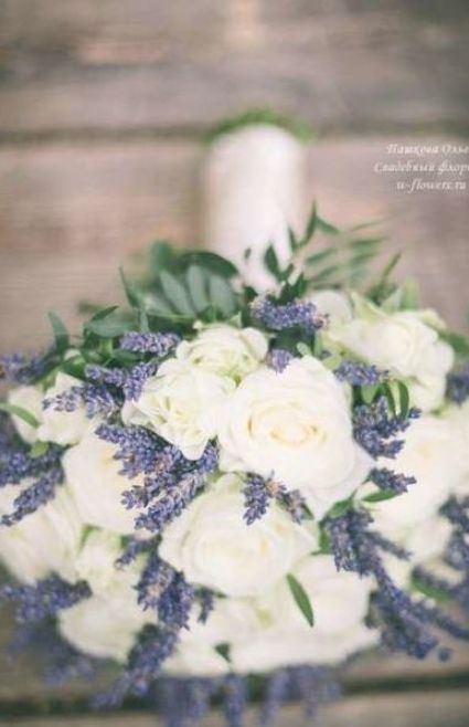 Wedding Ideas Lavender, Lavender Wedding Decorations, Lavender 15, Masculine Colors, Lilac Wedding Flowers, Summer Lavender, Wedding Toast, Cascading Wedding Bouquets, Wedding Decoration Ideas