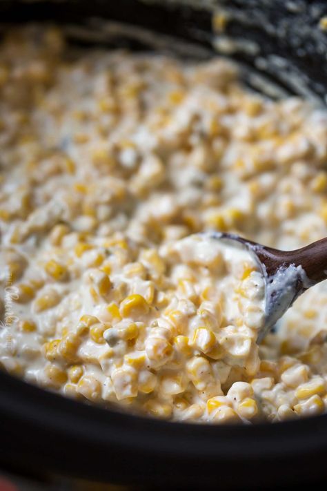 Cream Corn Recipe Crock Pot, Creamy Corn Dip, Slow Cooker Creamed Corn, Hot Corn Dip, Cream Cheese Corn, Creamed Corn Recipes, Hot Corn, Southern Plate, Corn Dip