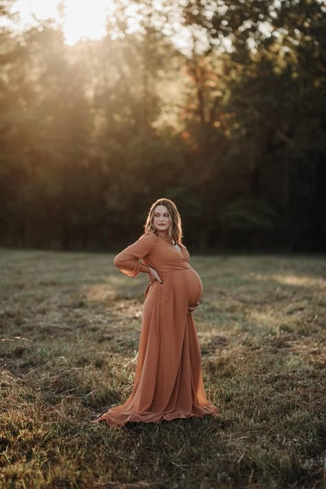 Maternity Photography With Dress, Maturity Photoshoot Just Mom, Maternity Women Poses, Maternity Poses For Larger Women, Fall Sunset Maternity Photos, Maternity Photography Portraits, Poses For Maternity Photoshoot Outside, Casual Maternity Poses, Maternity Pics In Woods